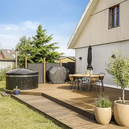 Holiday home Nanja - 250m From The Sea By Interhome Laeso